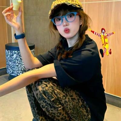 非人先生的新娘 海报
