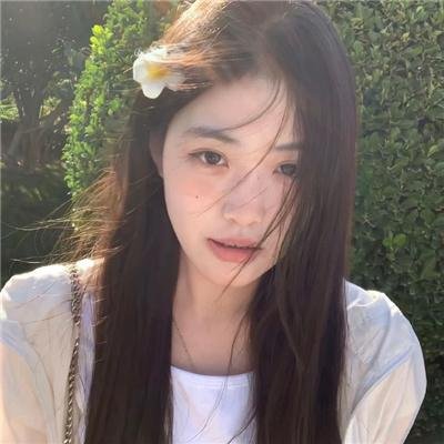 夏娃的对面房 海报